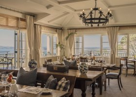 rosewoodhotelgroup.com