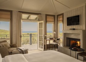rosewoodhotelgroup.com
