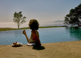 rosewoodhotelgroup.com