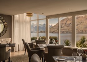 rosewoodhotelgroup.com
