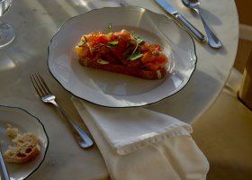 rosewoodhotelgroup.com