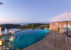 rosewoodhotelgroup.com