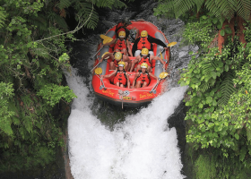 novy-zeland-hotel-solitaire-lodge-rotorua-022.png
