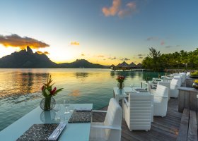 polynesie-hotel-st-regis-bora-bora-285.jpg
