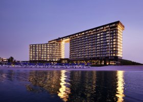 ras-al-khaimah-hotel-movenpick-resort-al-marjan-island-033.jpg