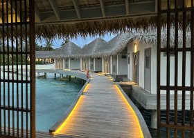 recenze-hotelu-na-maledivach-cora-cora-maldives-a-dusit-thani-009.jpg