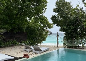 recenze-hotelu-na-maledivach-cora-cora-maldives-a-dusit-thani-049.jpg