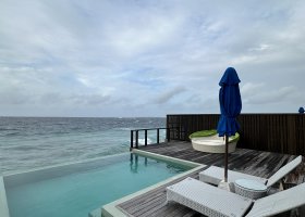 recenze-hotelu-na-maledivach-cora-cora-maldives-a-dusit-thani-068.jpg