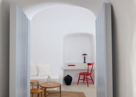 recko-hotel-helestia-pocket-hotel-caldera-santorini-016.jpg