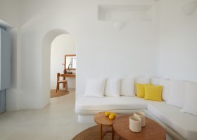 recko-hotel-helestia-pocket-hotel-caldera-santorini-020.jpg