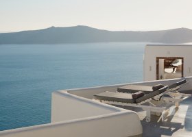 recko-hotel-helestia-pocket-hotel-caldera-santorini-021.jpg
