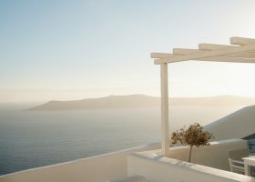 recko-hotel-helestia-pocket-hotel-caldera-santorini-022.jpg