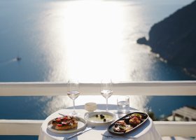 recko-hotel-helestia-pocket-hotel-caldera-santorini-030.jpg