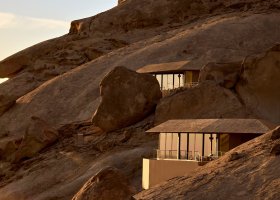 saudska-arabie-hotel-desert-rock-002.jpg