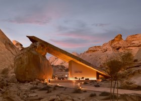 saudska-arabie-hotel-desert-rock-005.jpg