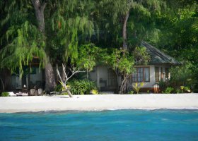 seychely-hotel-denise-private-island-001.jpg