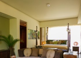 seychely-hotel-dhevatara-beach-hotel-spa-praslin-074.jpg