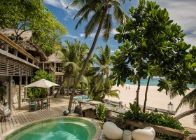 seychely-hotel-north-island-resort-088.jpg