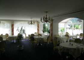 svycarsko-hotel-schweizerhof-009.jpg