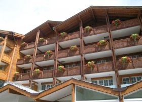 svycarsko-hotel-schweizerhof-022.jpg