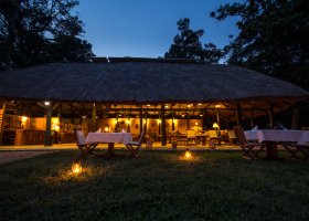 uganda-hotel-ishasha-wilderness-camp-022.jpg
