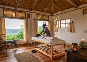 uganda-hotel-kibale-lodge-014.jpg