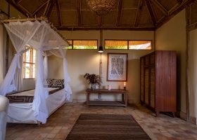uganda-hotel-kyambura-gorge-lodge-017.jpg