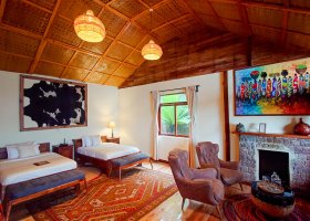 uganda-hotel-nkuringo-gorilla-lodge-035.jpg