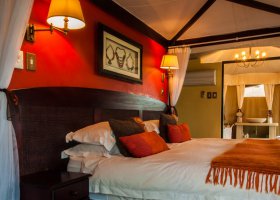 zimbabwe-hotel-elephant-camp-009.jpg