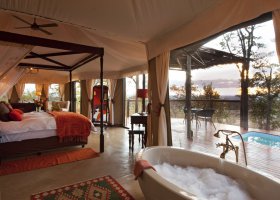 zimbabwe-hotel-elephant-camp-016.jpg