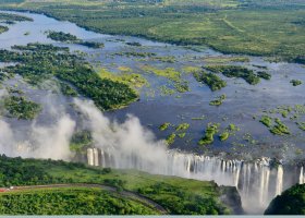 zimbabwe-hotel-victoria-falls-river-lodge-008.jpg