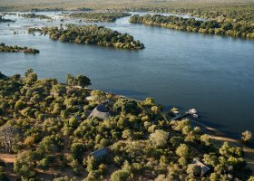 zimbabwe-hotel-victoria-falls-river-lodge-009.jpg