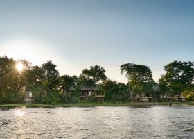 zimbabwe-hotel-victoria-falls-river-lodge-017.jpg