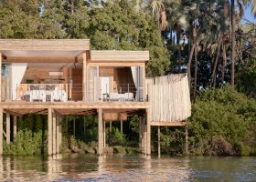zimbabwe-hotel-victoria-falls-river-lodge-022.jpg
