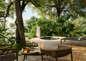 zimbabwe-hotel-victoria-falls-river-lodge-027.jpg