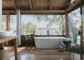 zimbabwe-hotel-victoria-falls-river-lodge-031.jpg