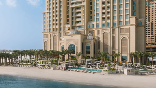 Four Seasons Resort and Residences at The Pearl-Qatar *****