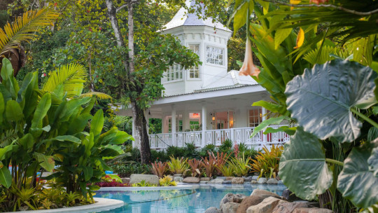 Hotel Aguas Claras *****