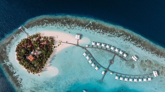 Diamonds Athuruga Maldives *****