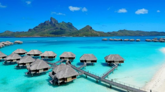 Four Seasons Resort Bora Bora *****