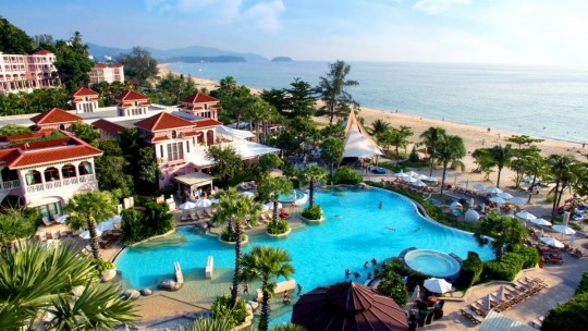 Centara Grand Beach Resort Phuket *****