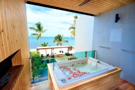 Three Bedroom Beachfront Pool Residence