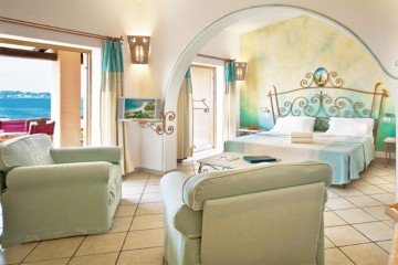 Family Suite Mirtilla Sea View – Hotel Erica