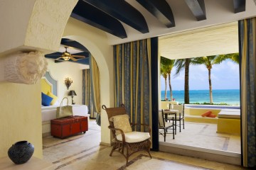 Romance Ocean Front Lover Suite (120 m²)