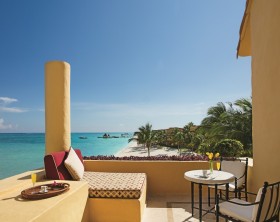 Romance Ocean Front One Bedroom Suite with Terrace (105 m²)