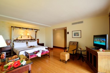 Panoramic Antares Suite