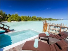 Overwater Villa s bazénem