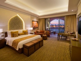 Deluxe Room Pearl View