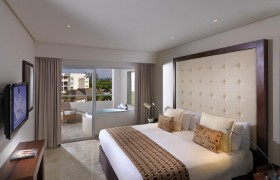 Premium One Bedroom Master Suite