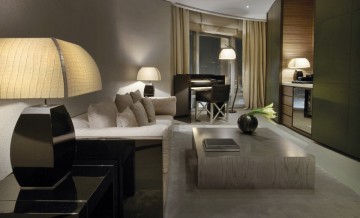 Armani Fountain Suites